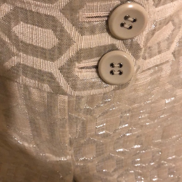 The Limited Off White Silver Embossed Shorts 8 - Picture 3 of 8